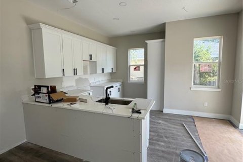 Casa en venta en Leesburg, Florida, 3 dormitorios, 152.64 m2 № 1817372 - foto 4
