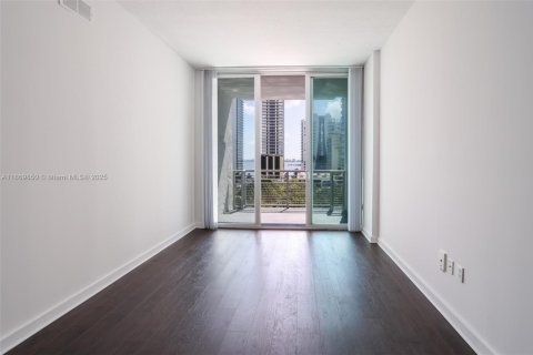 Condo in Miami, Florida, 2 bedrooms  № 1895318 - photo 16
