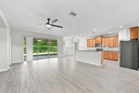 Casa en venta en Plant City, Florida, 4 dormitorios, 282.52 m2 № 2383743 - foto 2