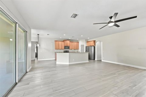 Casa en venta en Plant City, Florida, 4 dormitorios, 282.52 m2 № 2383743 - foto 15