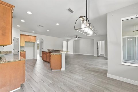 Casa en venta en Plant City, Florida, 4 dormitorios, 282.52 m2 № 2383743 - foto 10