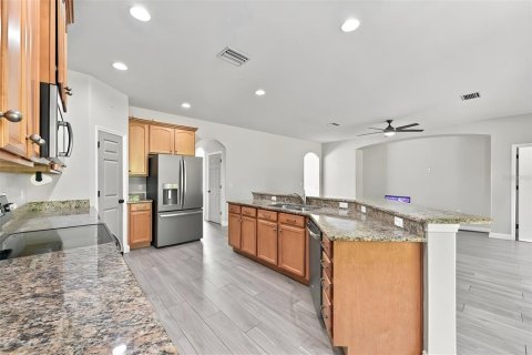 Casa en venta en Plant City, Florida, 4 dormitorios, 282.52 m2 № 2383743 - foto 12