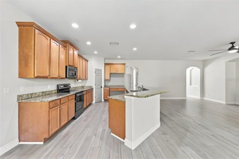 Casa en venta en Plant City, Florida, 4 dormitorios, 282.52 m2 № 2383743 - foto 11
