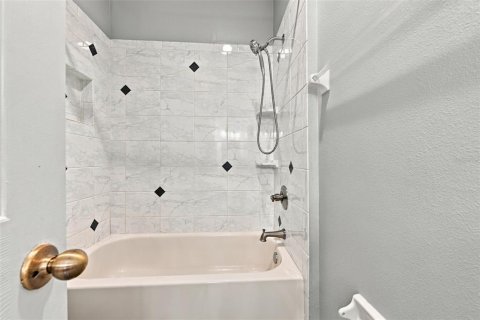 Casa en venta en Plant City, Florida, 4 dormitorios, 282.52 m2 № 2383743 - foto 22