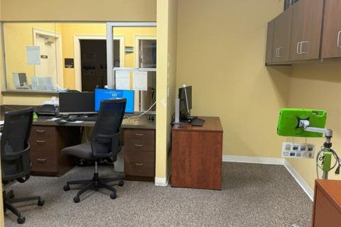 Immobilier commercial à louer à Ocala, Floride: 348.2 m2 № 1782960 - photo 8