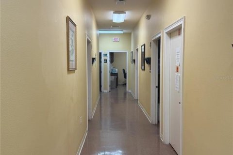 Propiedad comercial en alquiler en Ocala, Florida, 348.2 m2 № 1782960 - foto 10