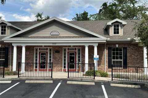 Commercial property in Ocala, Florida 348.2 sq.m. № 1782960 - photo 1