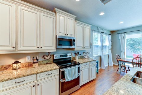 House in Sarasota, Florida 4 bedrooms, 172.89 sq.m. № 1916136 - photo 9