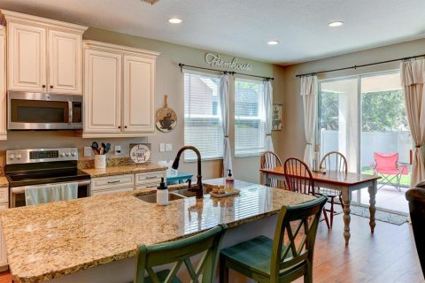 House in Sarasota, Florida 4 bedrooms, 172.89 sq.m. № 1916136 - photo 18