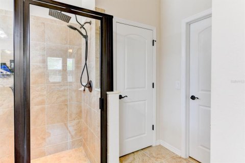 House in Sarasota, Florida 4 bedrooms, 172.89 sq.m. № 1916136 - photo 28