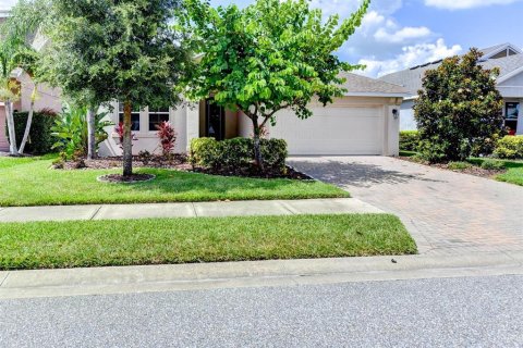 House in Sarasota, Florida 4 bedrooms, 172.89 sq.m. № 1916136 - photo 3