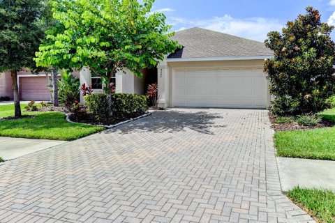 House in Sarasota, Florida 4 bedrooms, 172.89 sq.m. № 1916136 - photo 1