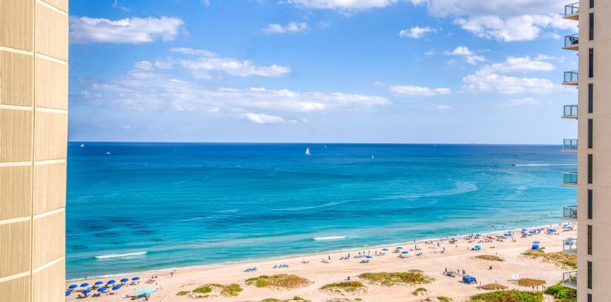 Condo in Riviera Beach, Florida, 2 bedrooms  № 2260943