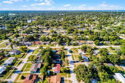 Купить виллу или дом в Делтона, Флорида 6 комнат, 78.41м2, № 1807332 - фото 25