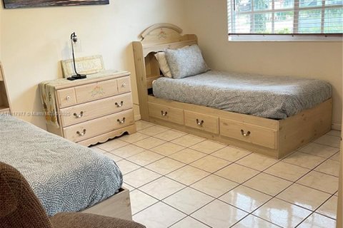 Снять в аренду кондоминиум в Дирфилд-Бич, Флорида 2 спальни, 128.21м2, № 1937535 - фото 22