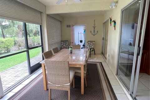 Condo in Deerfield Beach, Florida, 2 bedrooms  № 1937535 - photo 13