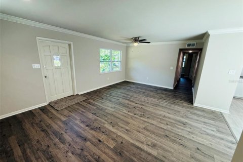 House in Gainesville, Florida 3 bedrooms, 108.51 sq.m. № 2225015 - photo 4