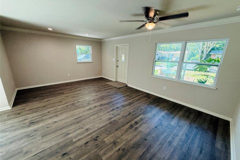 House in Gainesville, Florida 3 bedrooms, 108.51 sq.m. № 2225015 - photo 5