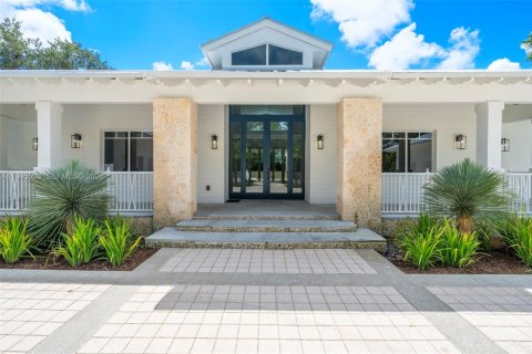 House in Pinecrest, Florida 8 bedrooms, 643.63 sq.m. № 2062732 - photo 7