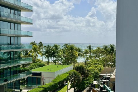 Copropriété à vendre à Bal Harbour, Floride: 1 chambre, 94.67 m2 № 2090891 - photo 8
