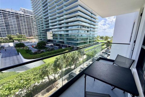 Copropriété à vendre à Bal Harbour, Floride: 1 chambre, 94.67 m2 № 2090891 - photo 6
