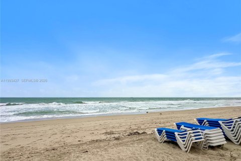 Condo à Bal Harbour, Floride, 1 chambre  № 2090891