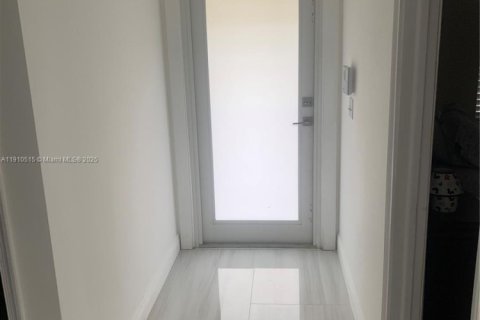 Villa ou maison à vendre à North Lauderdale, Floride: 3 chambres, 102.19 m2 № 1966659 - photo 5