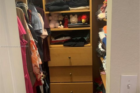 Villa ou maison à vendre à North Lauderdale, Floride: 3 chambres, 102.19 m2 № 1966659 - photo 11