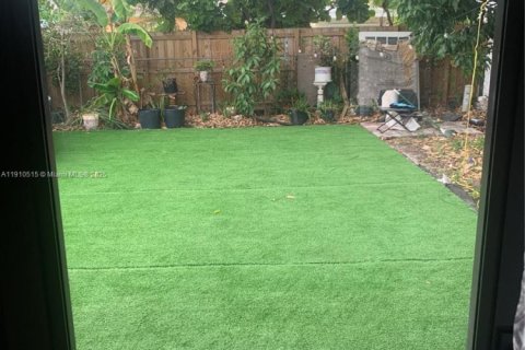 Villa ou maison à vendre à North Lauderdale, Floride: 3 chambres, 102.19 m2 № 1966659 - photo 19