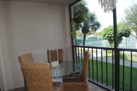 Condo in Delray Beach, Florida, 1 bedroom  № 1146221 - photo 1