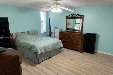 Copropriété à vendre à Plantation, Floride: 2 chambres, 127.28 m2 № 2089484 - photo 9