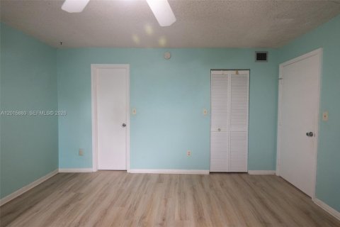 Copropriété à vendre à Plantation, Floride: 2 chambres, 127.28 m2 № 2089484 - photo 10