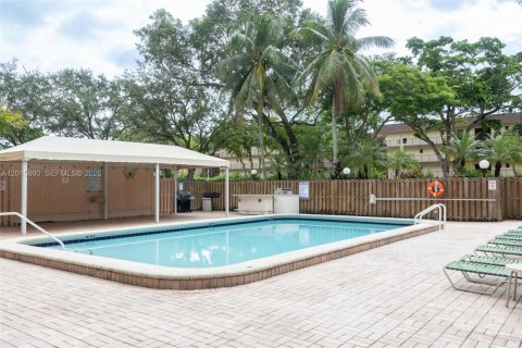 Copropriété à vendre à Plantation, Floride: 2 chambres, 127.28 m2 № 2089484 - photo 27