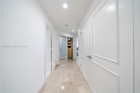 Купить кондоминиум в Авентура, Флорида 3 спальни, 226.68м2, № 2153882 - фото 28
