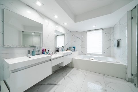 Купить кондоминиум в Авентура, Флорида 3 спальни, 226.68м2, № 2153882 - фото 18