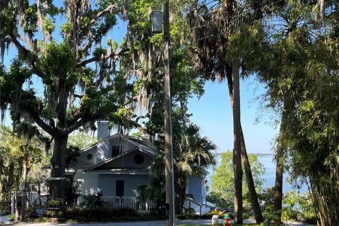 Casa en Mount Dora, Florida 3 dormitorios, 145.3 m2 № 2431614
