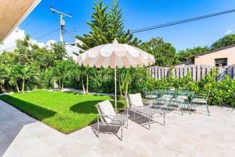 House in Ocean Ridge, Florida 3 bedrooms, 146.69 sq.m. № 2158411 - photo 23