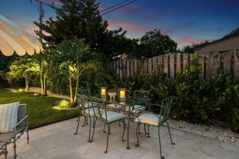 House in Ocean Ridge, Florida 3 bedrooms, 146.69 sq.m. № 2158411 - photo 25