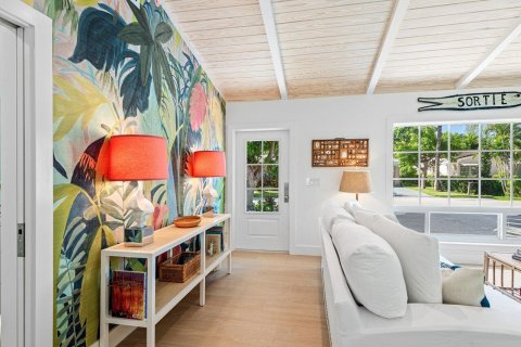 House in Ocean Ridge, Florida 3 bedrooms, 146.69 sq.m. № 2158411 - photo 3