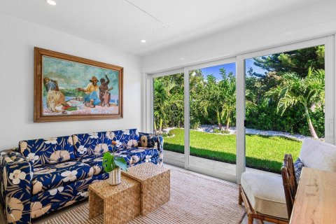 House in Ocean Ridge, Florida 3 bedrooms, 146.69 sq.m. № 2158411 - photo 19