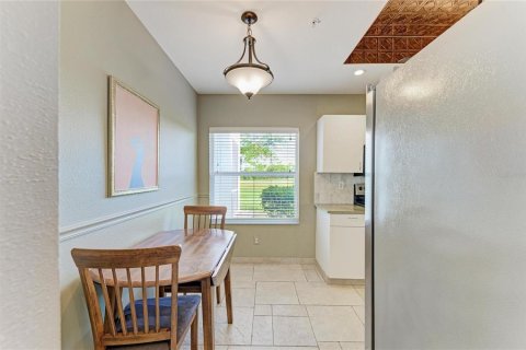 Condo in Sarasota, Florida, 2 bedrooms № 2155933 - photo 3