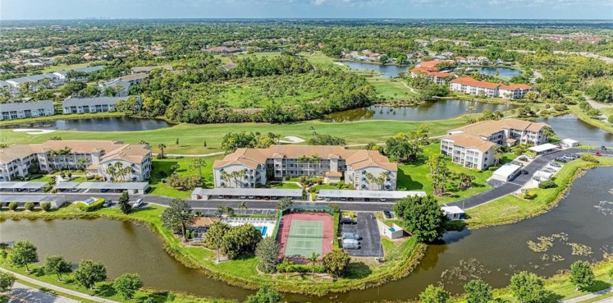 Condo in Sarasota, Florida, 2 bedrooms № 2155933