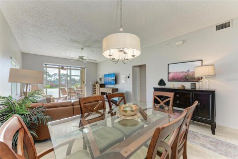 Condo in Sarasota, Florida, 2 bedrooms № 2155933 - photo 9