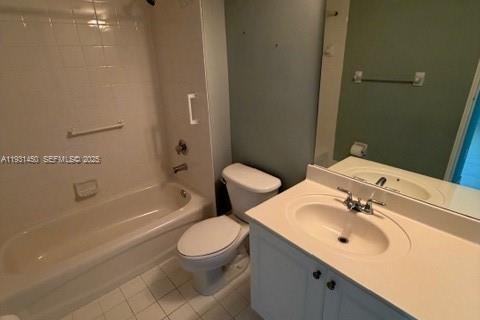 Condo in Miami, Florida, 2 bedrooms № 1990658 - photo 10