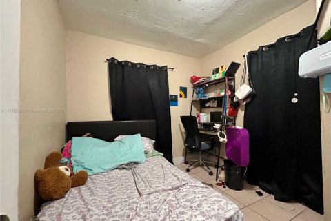 Купить коммерческую недвижимость в Опа-Локка, Флорида 261.52м2, № 2021349 - фото 21