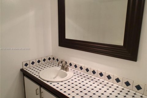 Condominio en venta en Miami Beach, Florida, 1 dormitorio, 67.82 m2 № 1926093 - foto 16