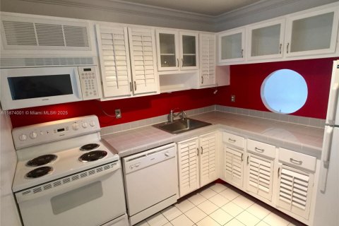 Condominio en venta en Miami Beach, Florida, 1 dormitorio, 67.82 m2 № 1926093 - foto 24