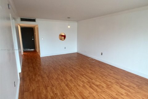 Condominio en venta en Miami Beach, Florida, 1 dormitorio, 67.82 m2 № 1926093 - foto 22