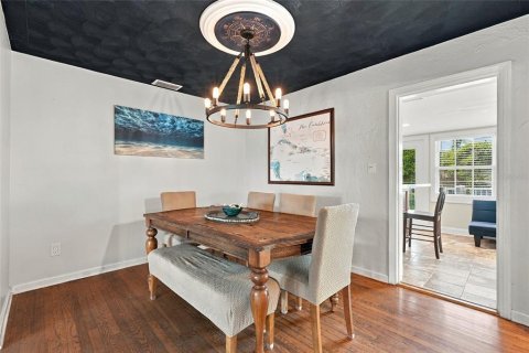 Купить виллу или дом в Сент-Питерсберг, Флорида 6 комнат, 217.02м2, № 2137446 - фото 15