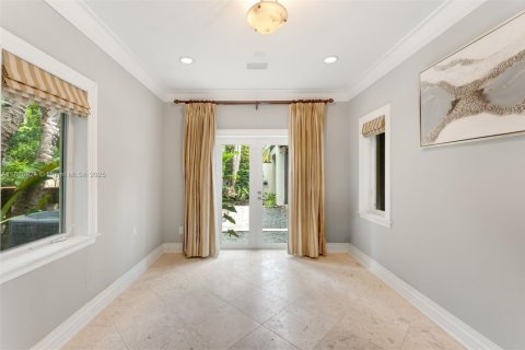 Villa ou maison à louer à Miami Beach, Floride: 4 chambres, 469.16 m2 № 2154779 - photo 29